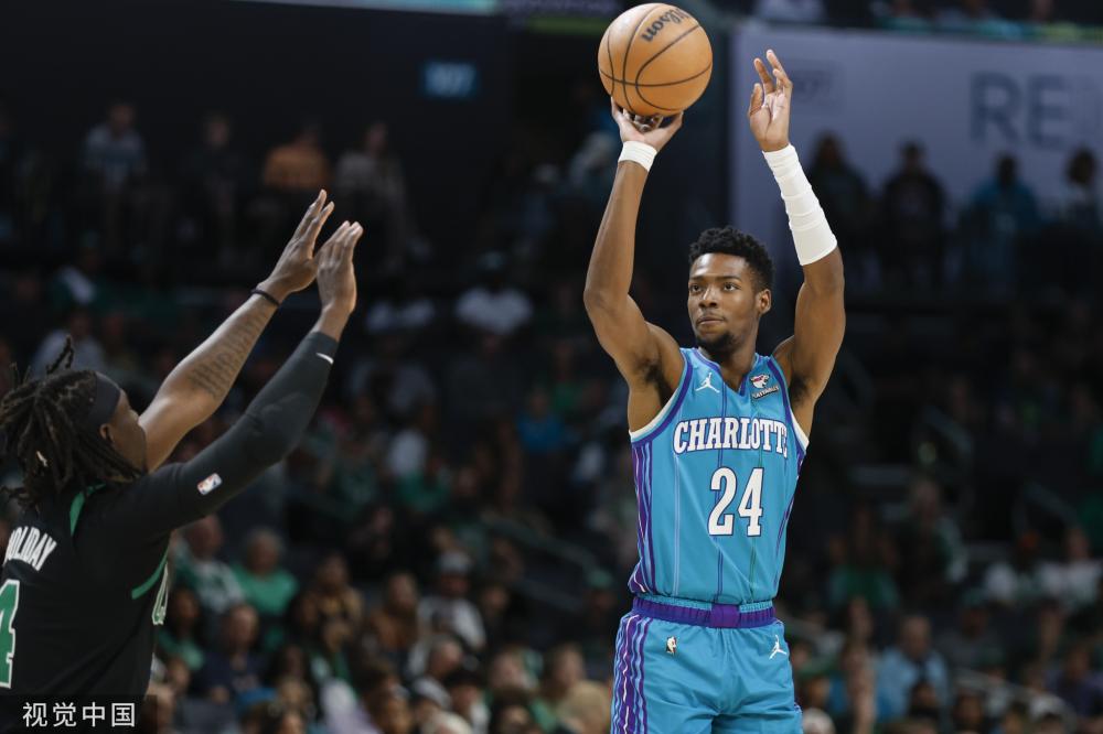 22男足来 22男足来