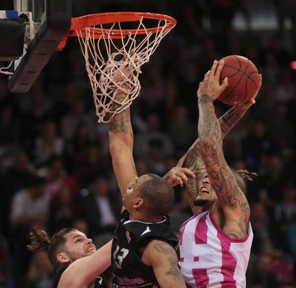 并稳稳推入 并稳稳推入