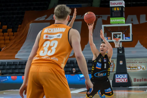 默契配合 默契配合